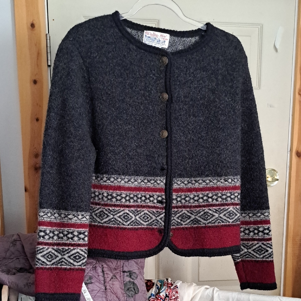 Tally Ho Women's Charcoal and Crimson Cardigan 100% Wool.